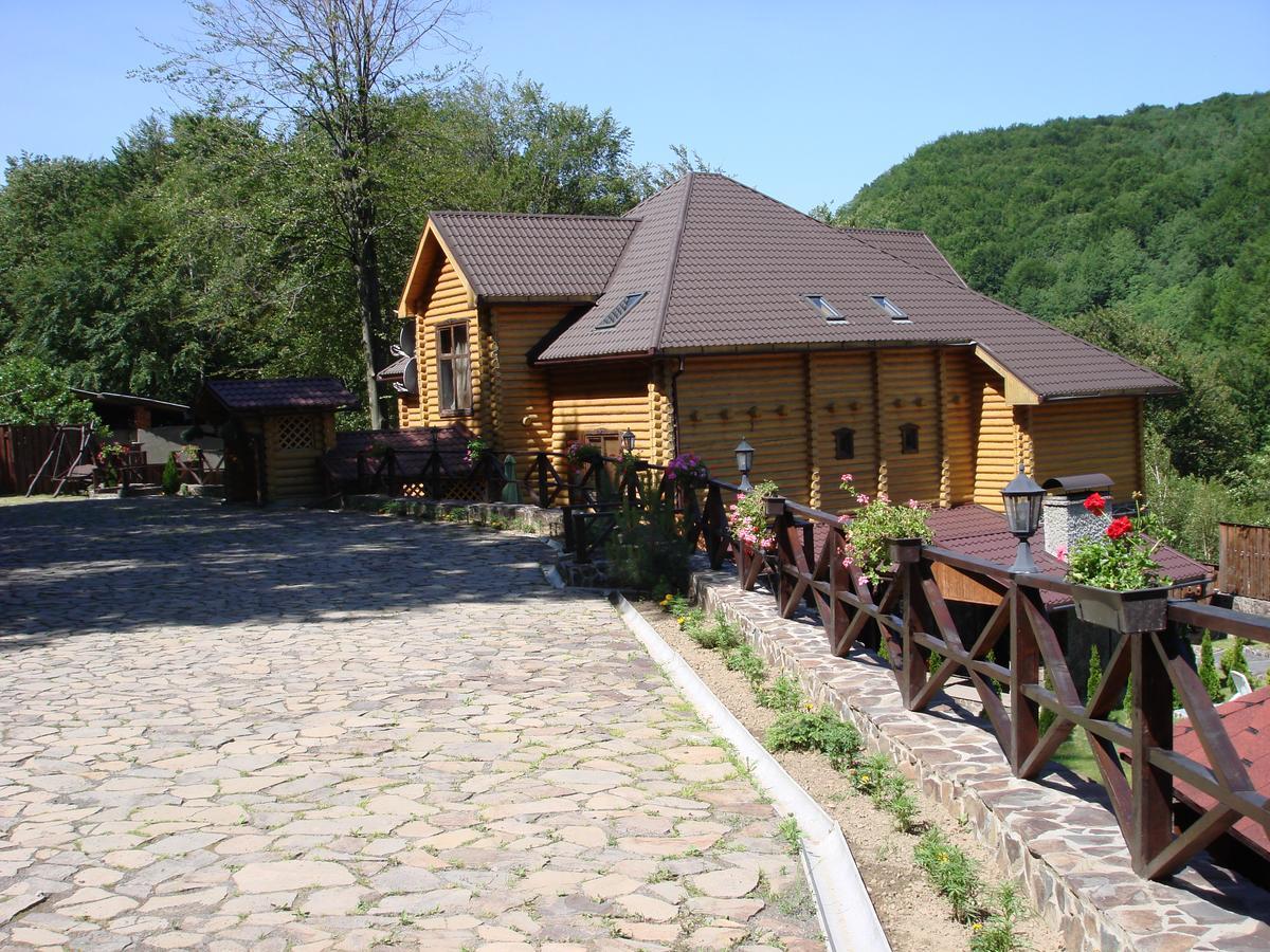 Sadyba Sribne Dzherelo Hotel Ilnytsya ภายนอก รูปภาพ